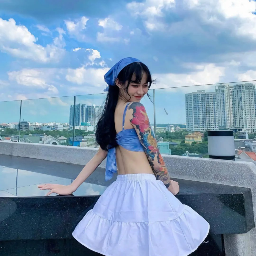 如蝶翩翩