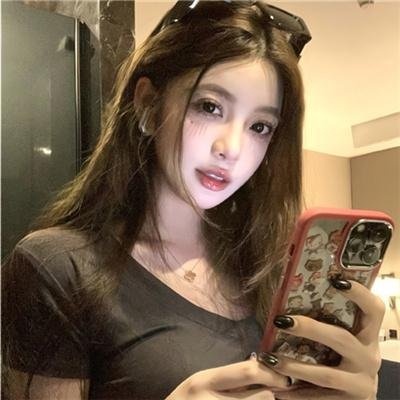 鸾凤嬉春